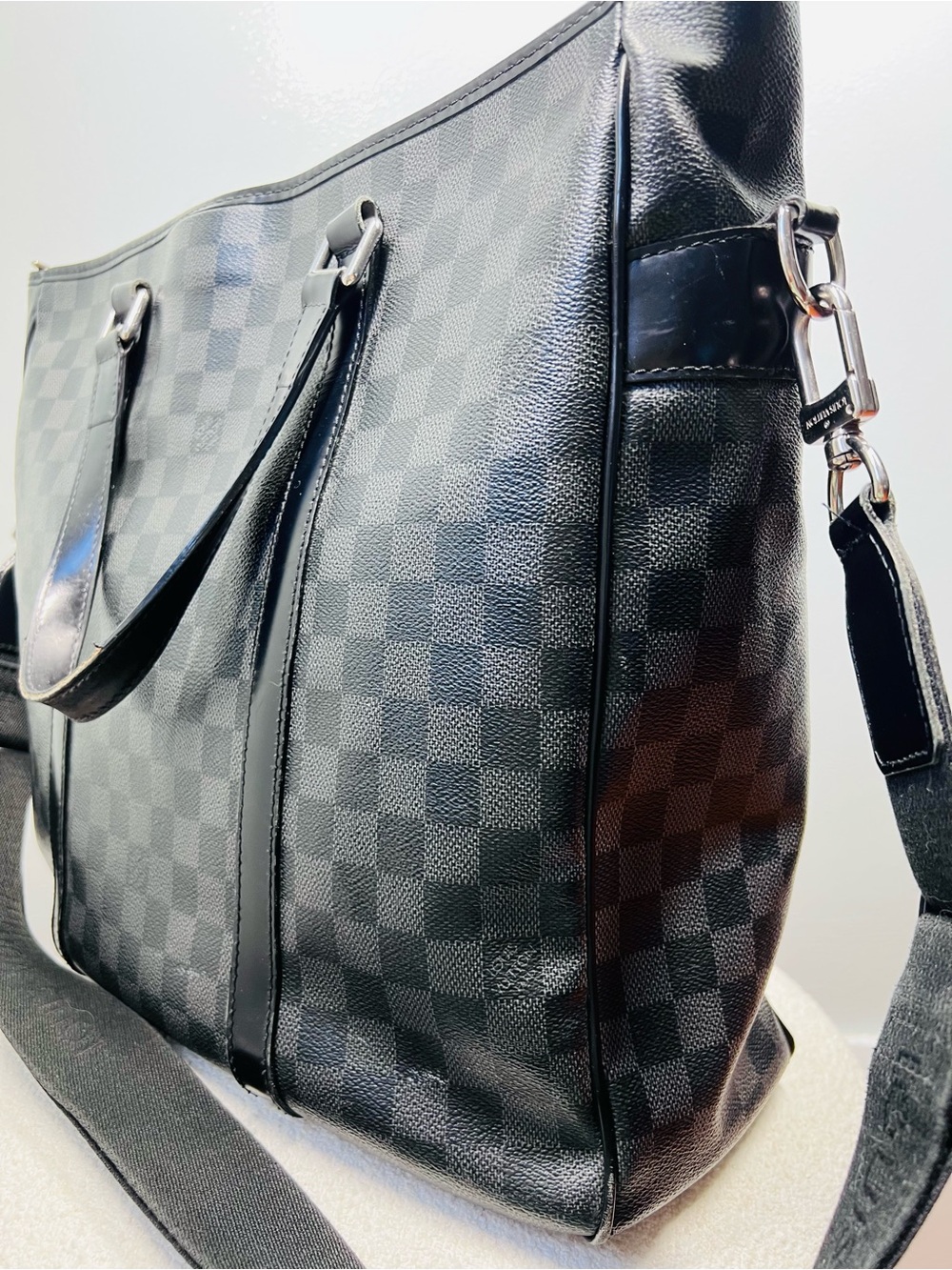 Authentic Louis Vuitton Tadao PM Damier Graphic Canvas Tote Bag Business Bag - Picture 4 of 16